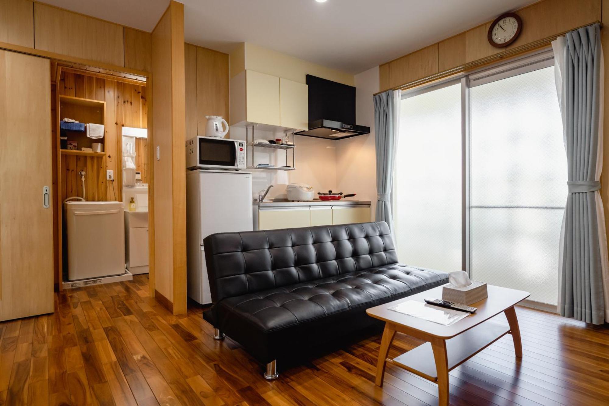 Guest House Kawamitsu Miyakojima  Exterior photo